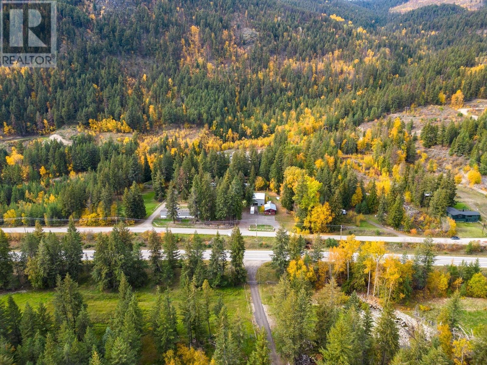 8919 Thuya Creek Rd, Little Fort, British Columbia   - Photo 10 - 179944