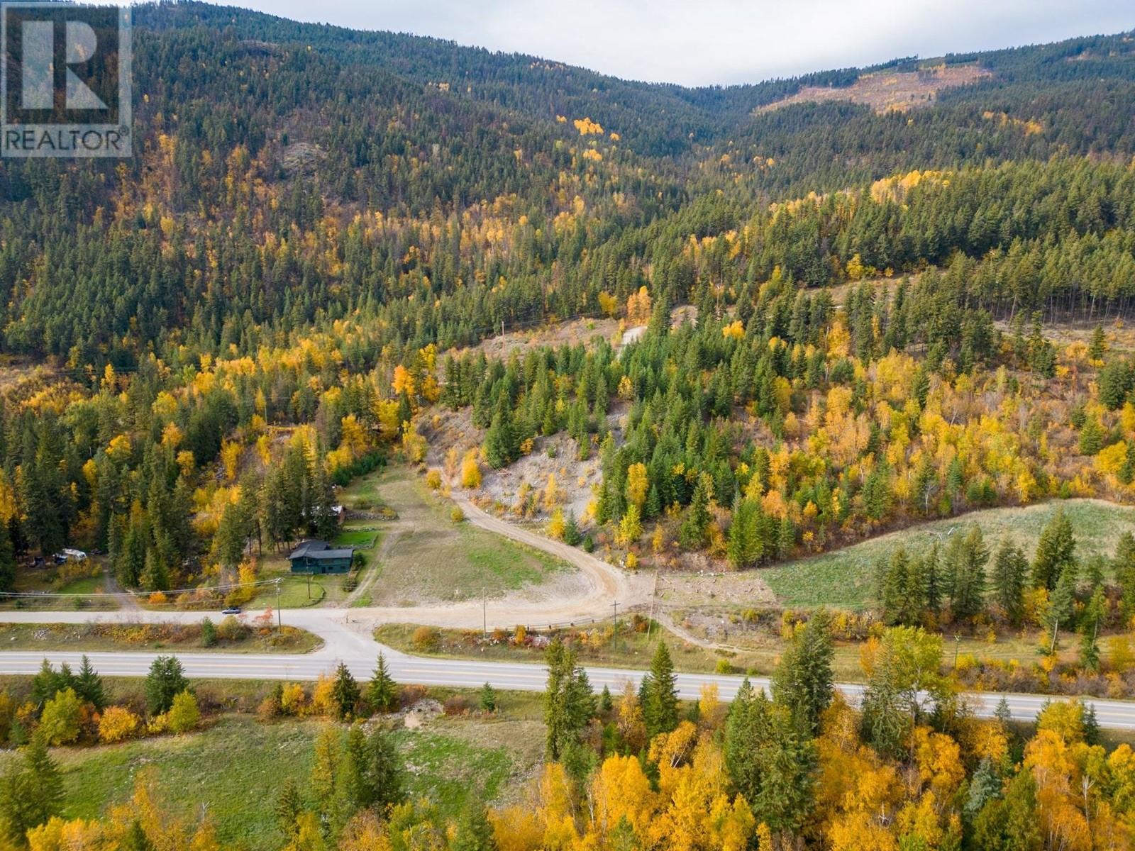 8919 Thuya Creek Rd, Little Fort, British Columbia   - Photo 11 - 179944