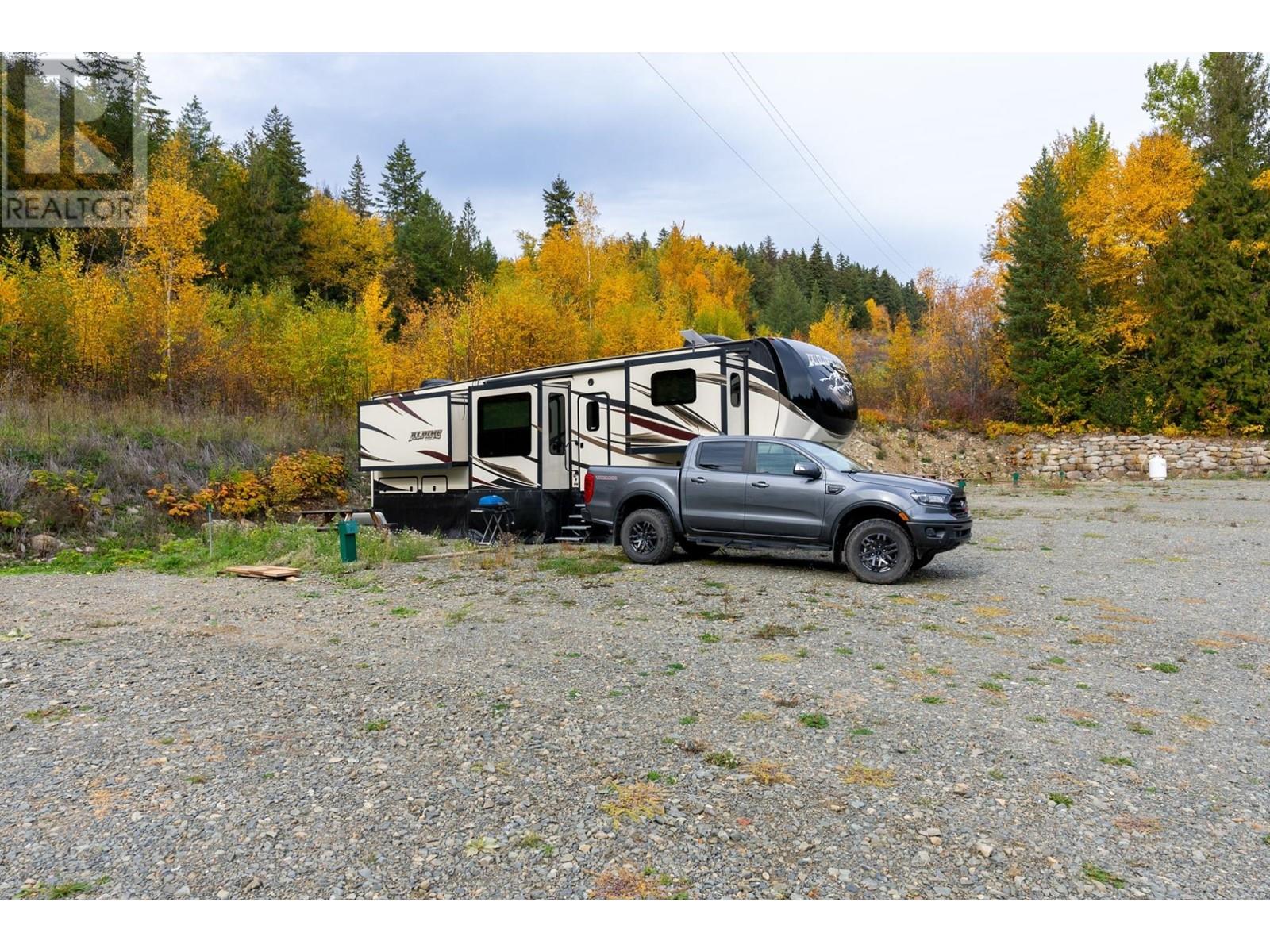 8919 Thuya Creek Rd, Little Fort, British Columbia   - Photo 22 - 179944