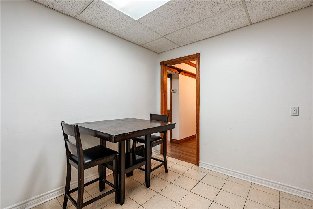 70 Ward Avenue, Hamilton, Ontario  L8S 2E9 - Photo 10 - H4200757