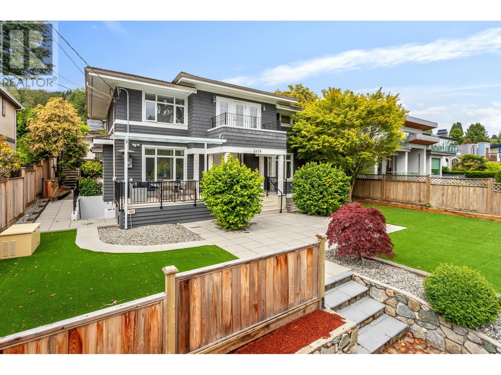 2459 MATHERS AVENUE, West Vancouver, British Columbia