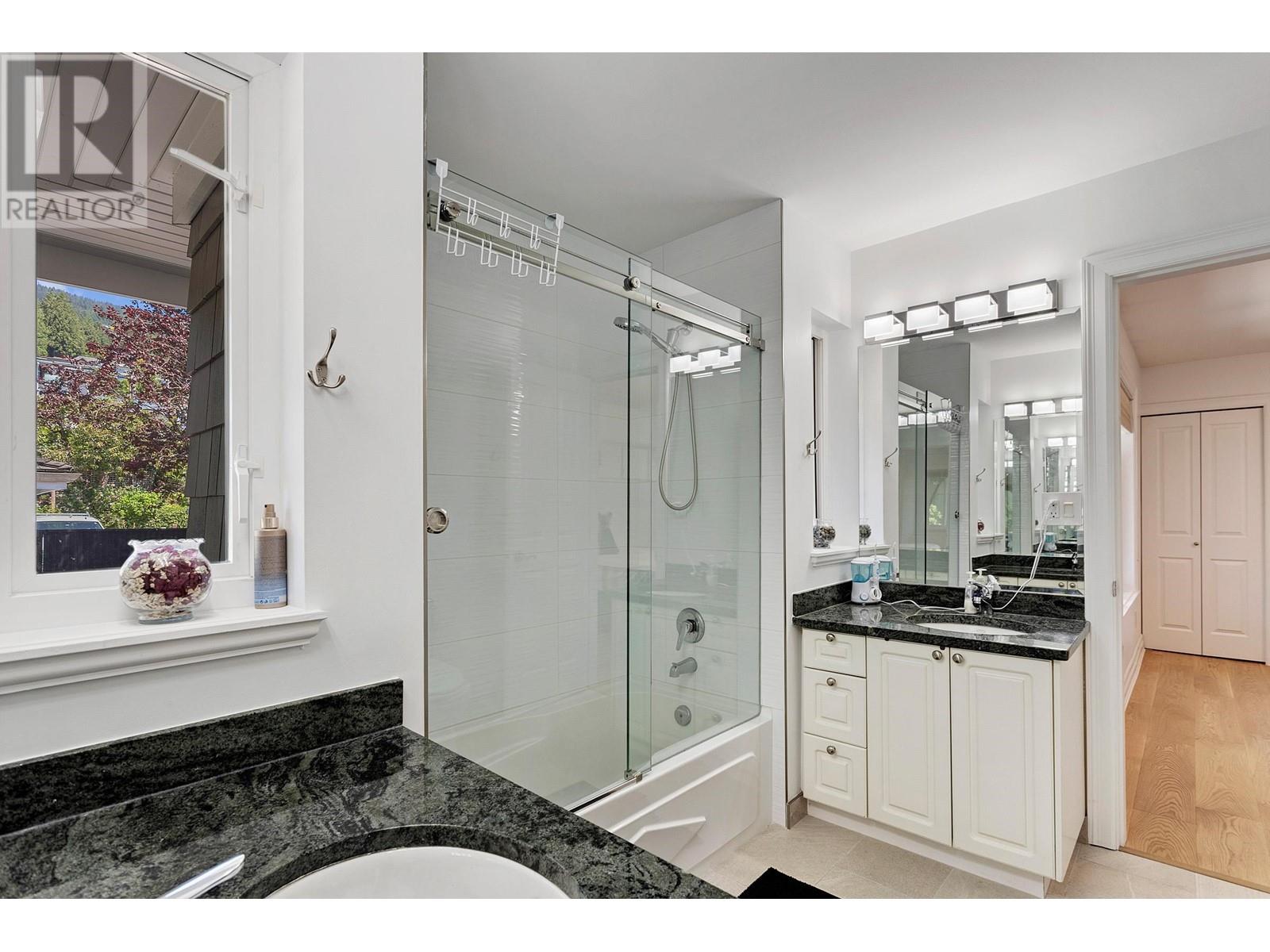2459 Mathers Avenue, West Vancouver, British Columbia  V7V 2H9 - Photo 29 - R2894461