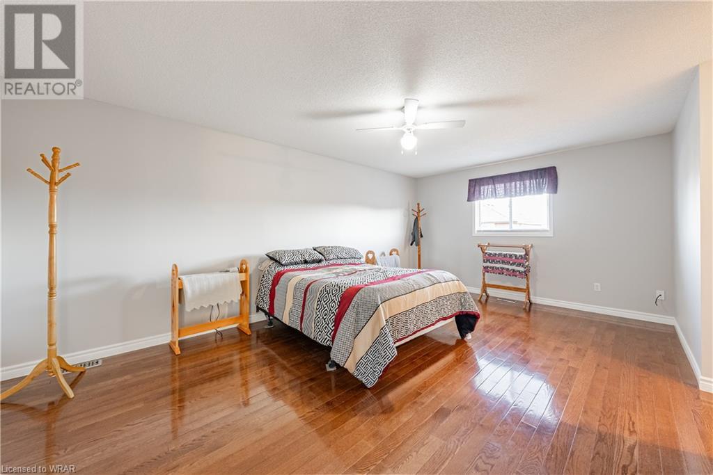 170 Benvenuto Crescent, Hamilton, Ontario  L9B 2J9 - Photo 12 - 40620413