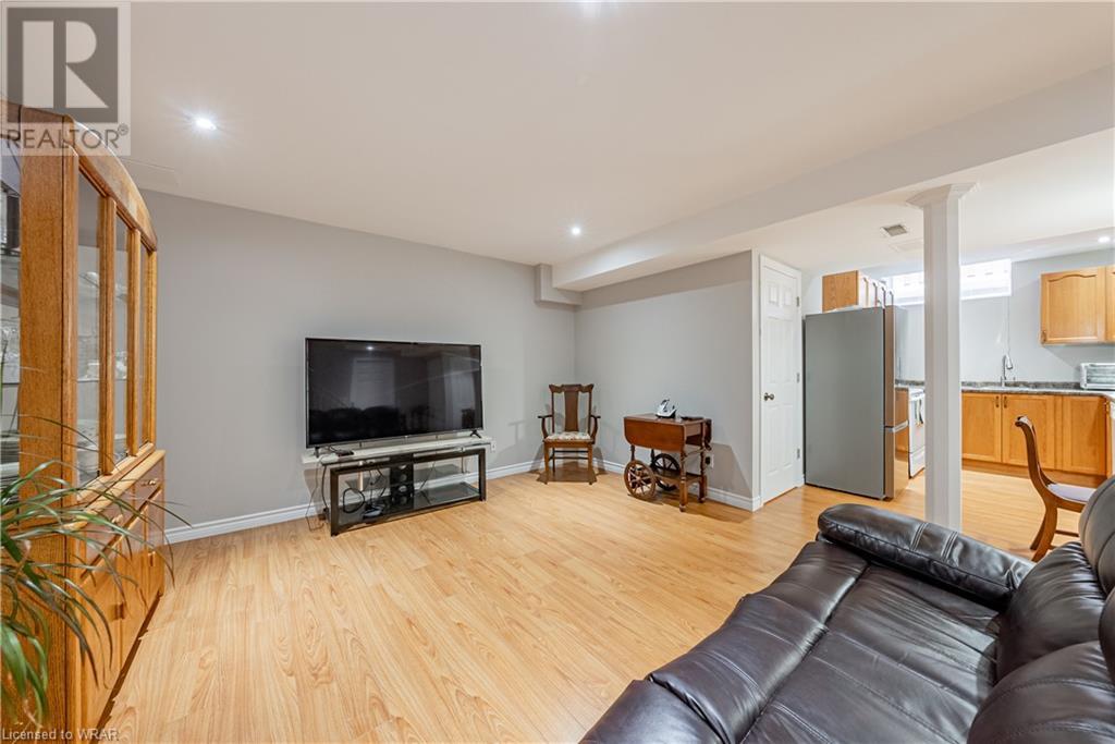 170 Benvenuto Crescent, Hamilton, Ontario  L9B 2J9 - Photo 25 - 40620413