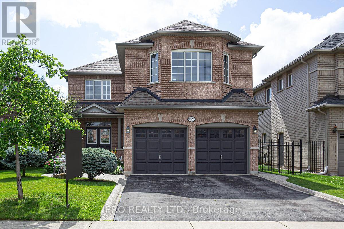 1376 Kingsgrove Place, Oakville (West Oak Trails), Ontario  L5M 3V9 - Photo 1 - W9046836