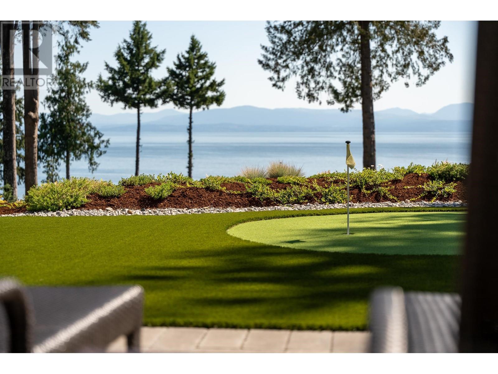 7891-7893 Redrooffs Road, Halfmoon Bay, British Columbia  V7Z 1A4 - Photo 11 - R2907562