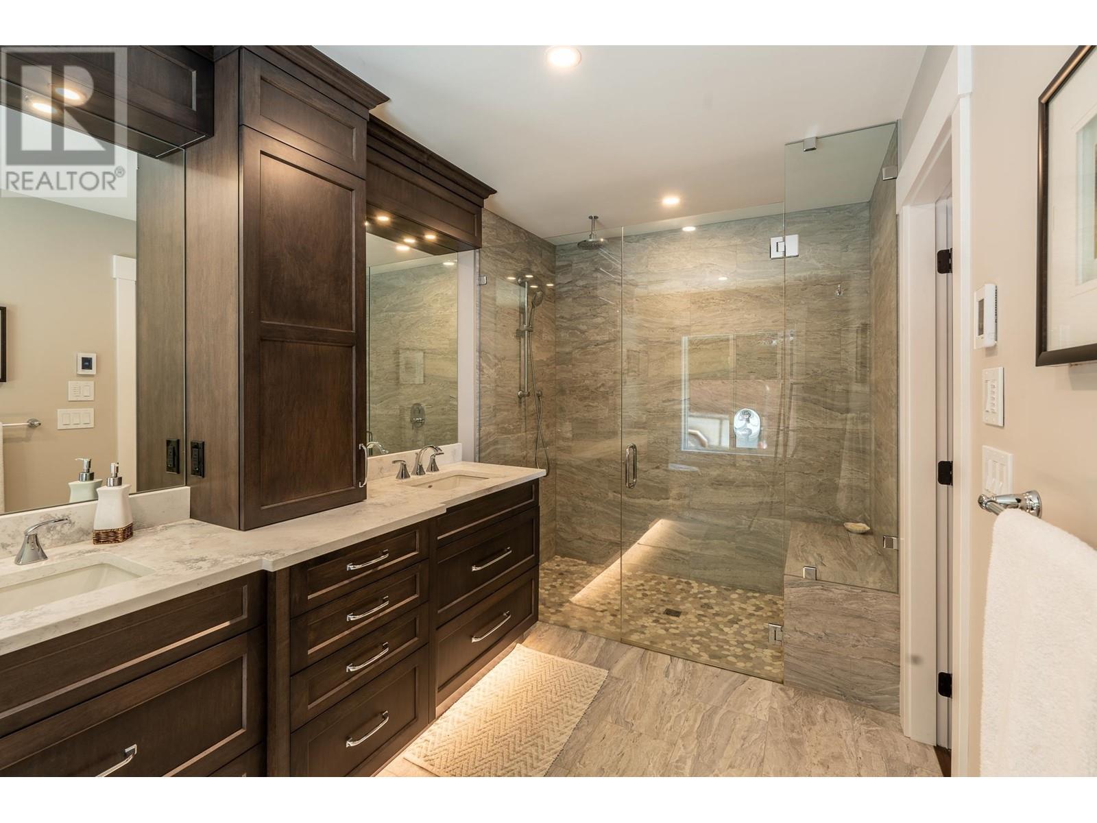 7891-7893 Redrooffs Road, Halfmoon Bay, British Columbia  V7Z 1A4 - Photo 21 - R2907562