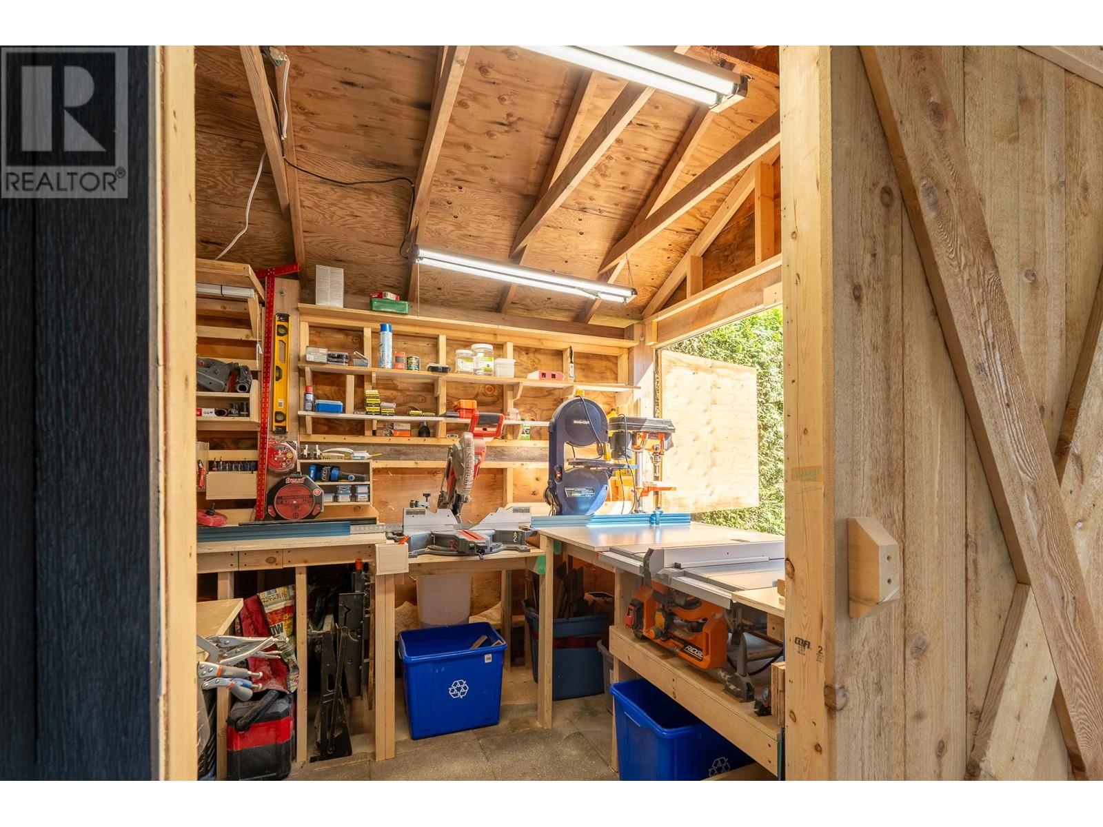 7891-7893 Redrooffs Road, Halfmoon Bay, British Columbia  V7Z 1A4 - Photo 30 - R2907562