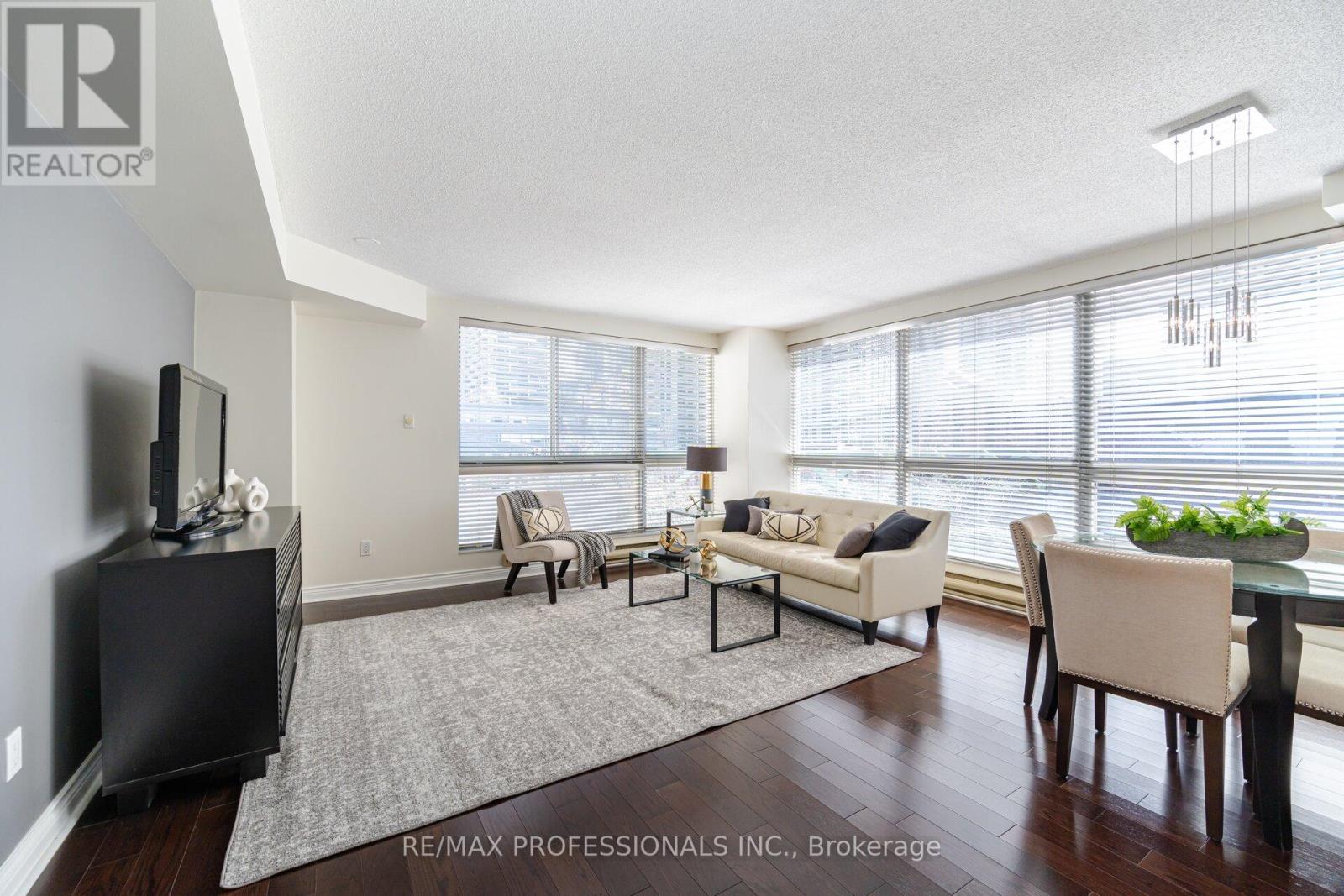 301 - 7 Broadway Avenue, Toronto (Mount Pleasant West), Ontario  M4P 3C5 - Photo 1 - C8428564