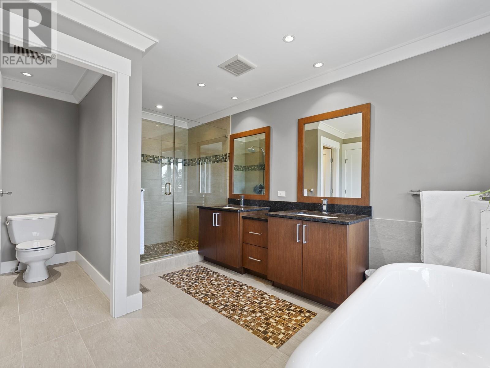 527 N Dollarton Highway, North Vancouver, British Columbia  V7G 1N3 - Photo 27 - R2907624