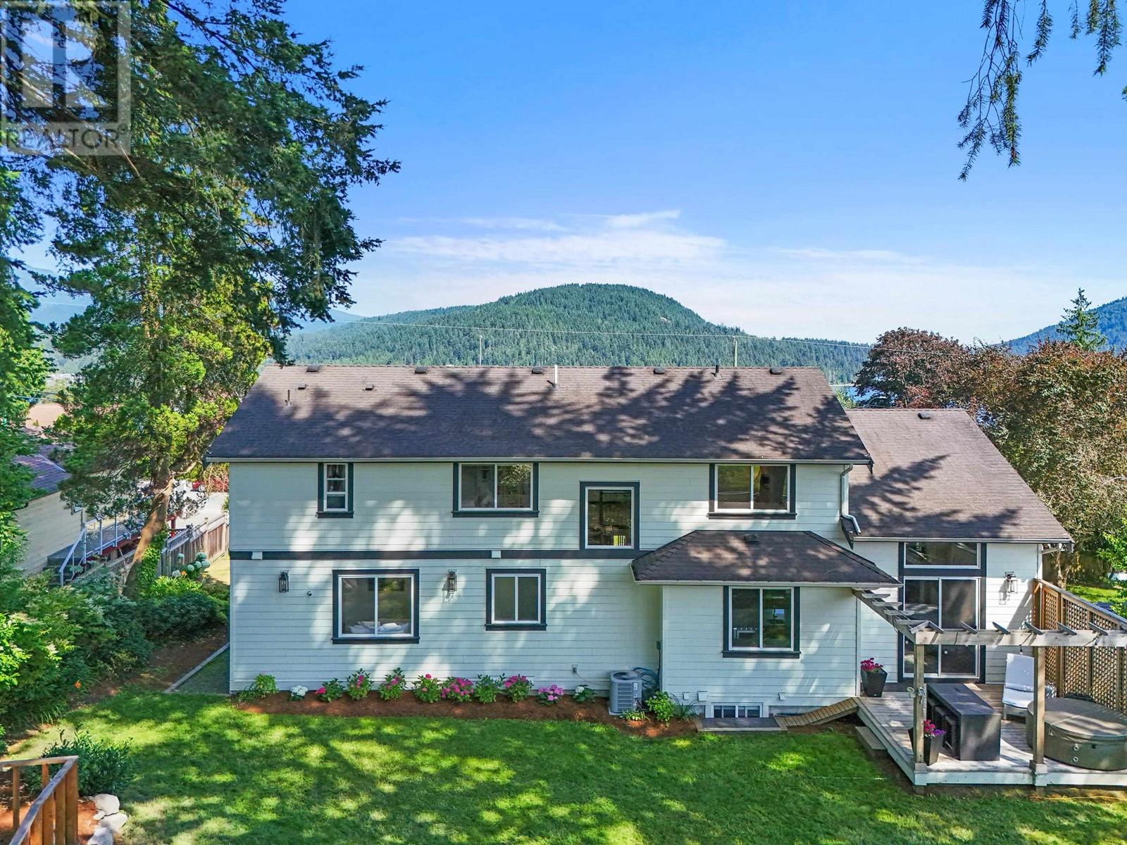 527 N Dollarton Highway, North Vancouver, British Columbia  V7G 1N3 - Photo 39 - R2907624