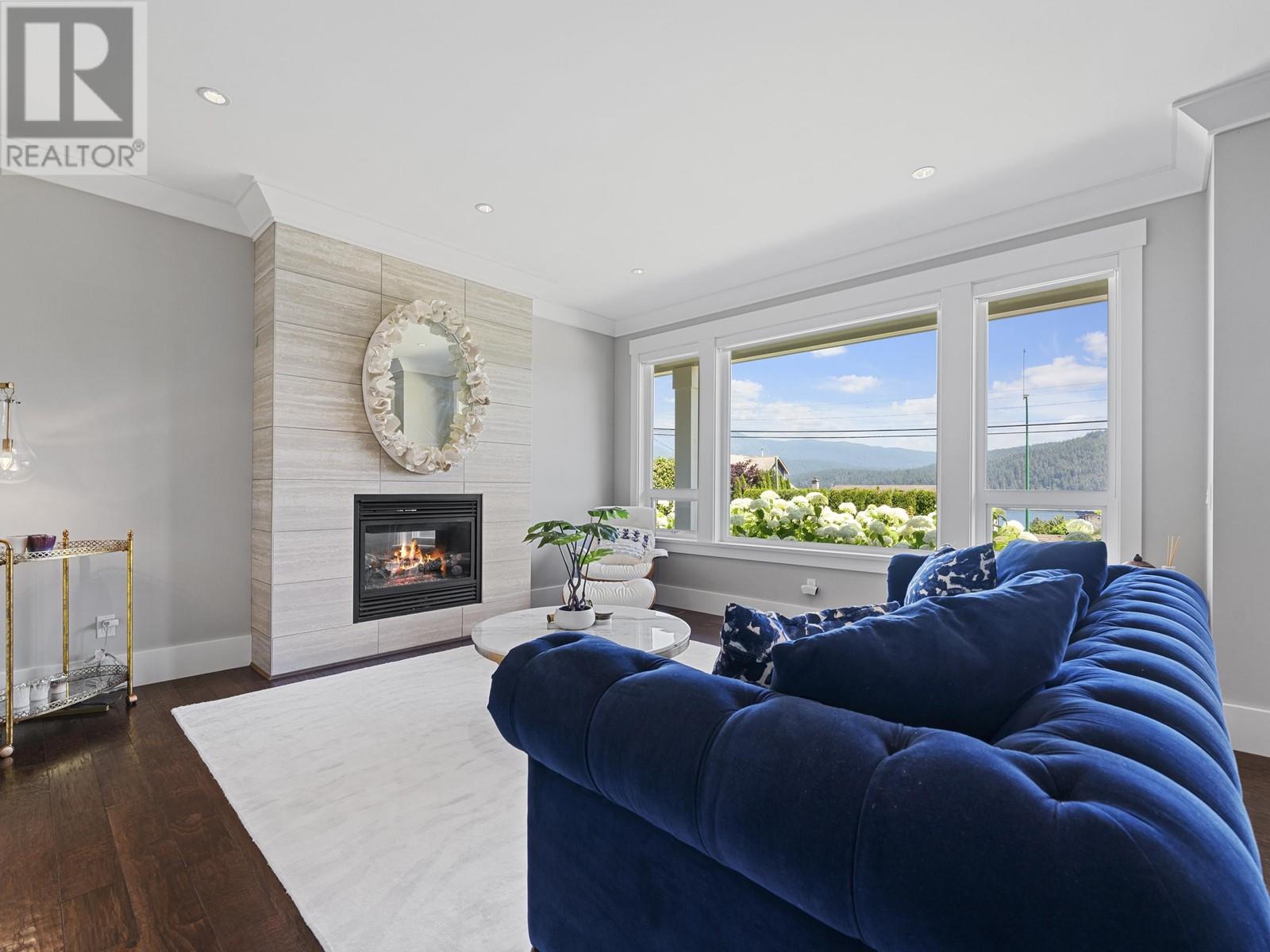 527 N Dollarton Highway, North Vancouver, British Columbia  V7G 1N3 - Photo 7 - R2907624