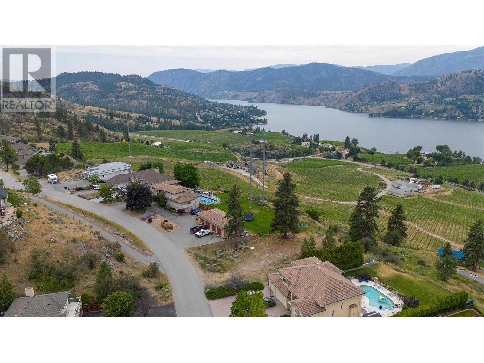 304 Heritage Boulevard, Okanagan Falls, British Columbia  V0H 1R3 - Photo 10 - 10319567