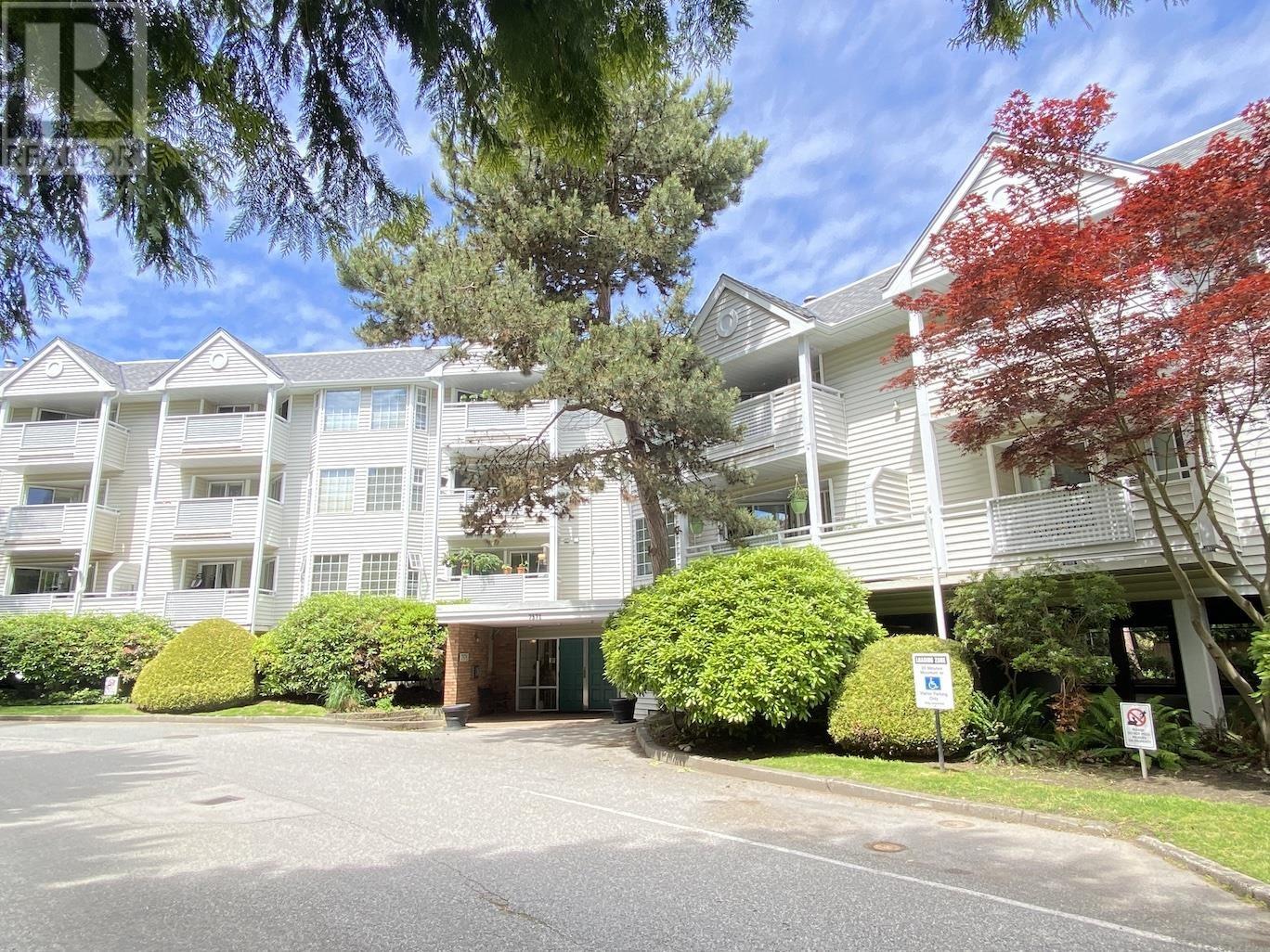 Property at 220 7571 MOFFATT ROAD image 3