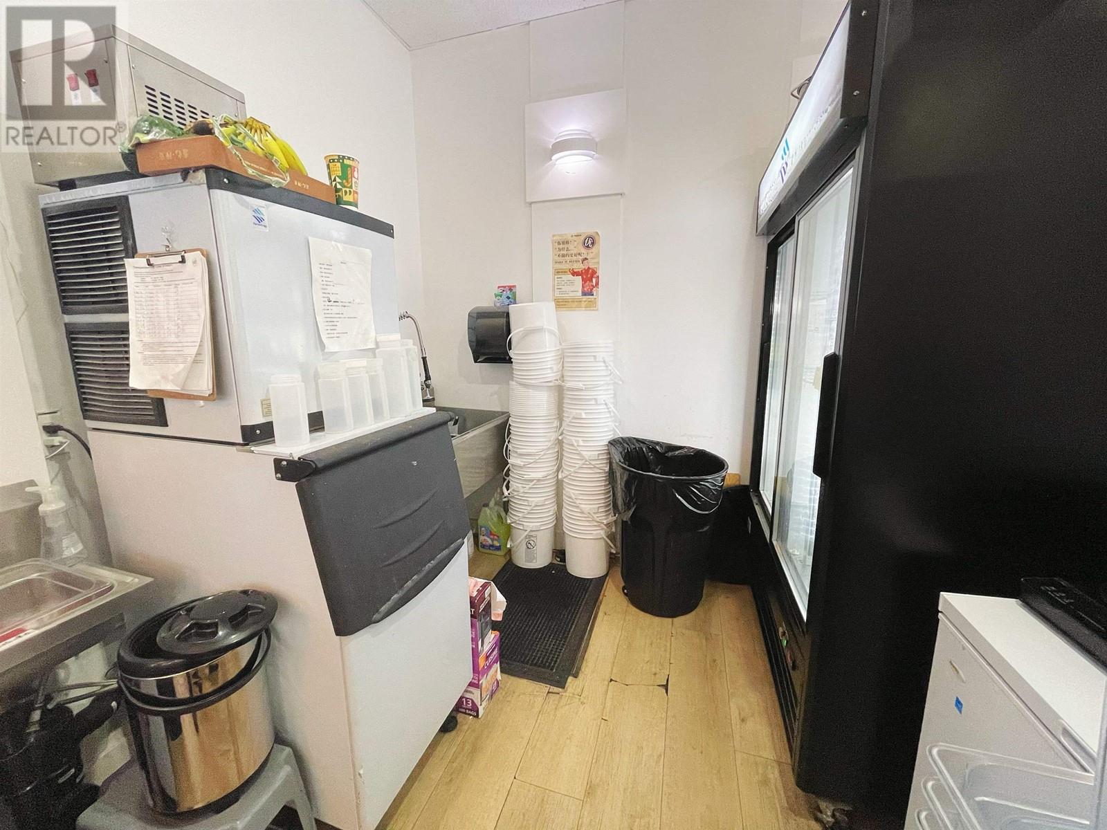 Listing Picture 6 of 9 : 509 DUNSMUIR STREET, Vancouver / 溫哥華 - 魯藝地產 Yvonne Lu Group - MLS Medallion Club Member