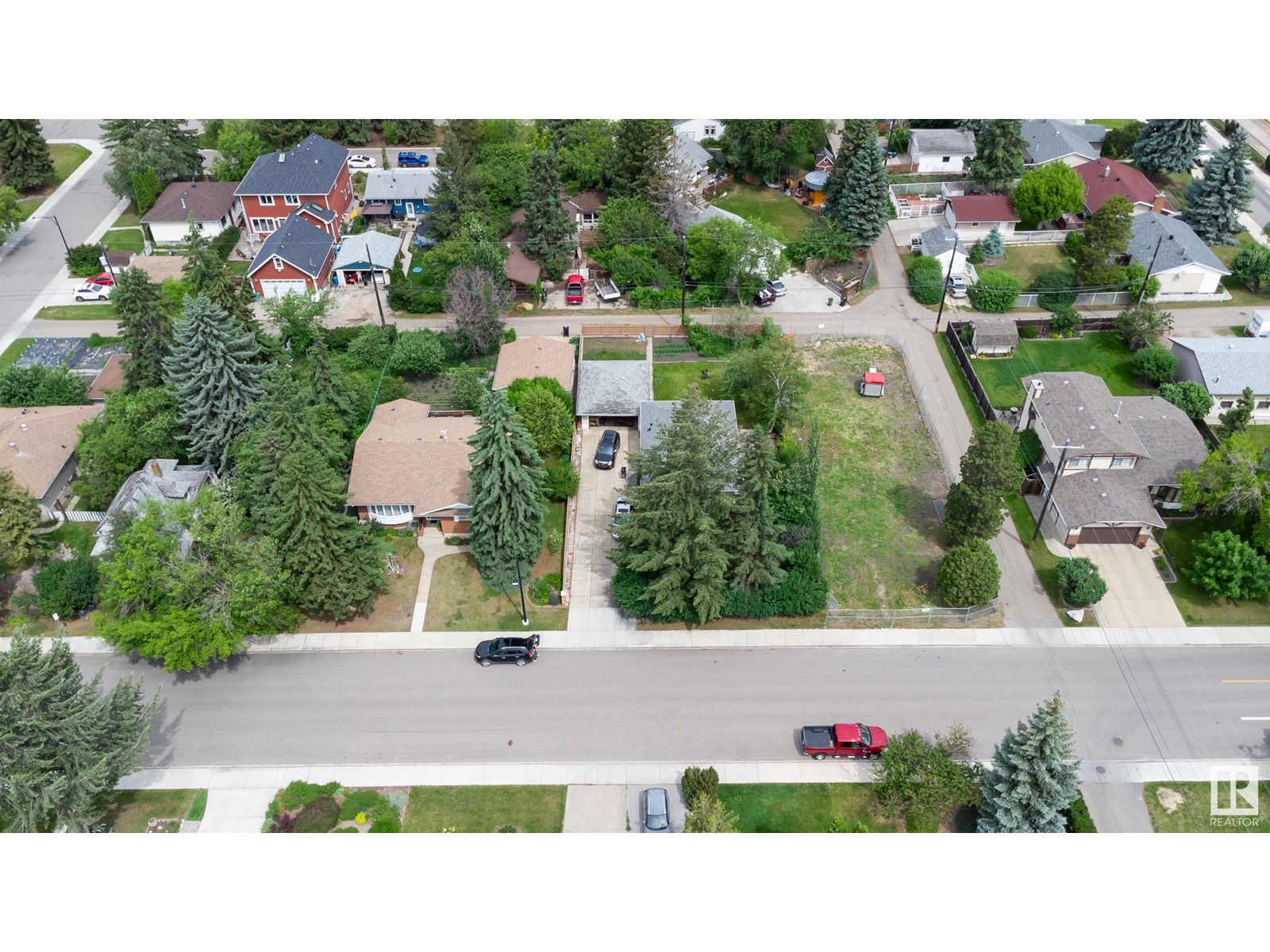 8316 73 Av Nw, Edmonton, Alberta  T6C 0E2 - Photo 23 - E4398363