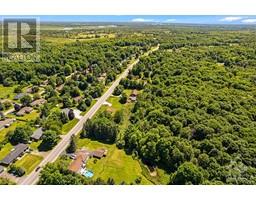 2561 RIDEAU FERRY ROAD
