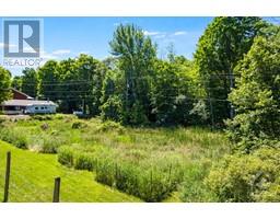 2561 RIDEAU FERRY ROAD