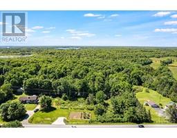 2561 RIDEAU FERRY ROAD