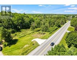 2561 RIDEAU FERRY ROAD