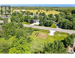 2561 RIDEAU FERRY ROAD