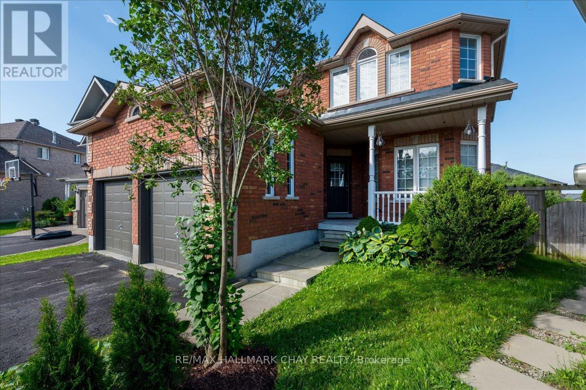 11 Sovereign's Gate, Barrie (Innis-Shore), Ontario  L4N 0K7 - Photo 2 - S9047646