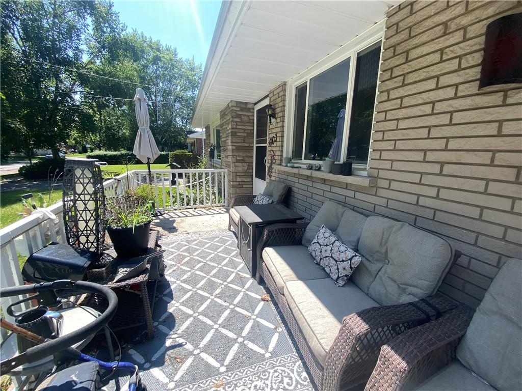 603 Scott Street, St. Catharines, Ontario  L2M 3X7 - Photo 3 - H4200295