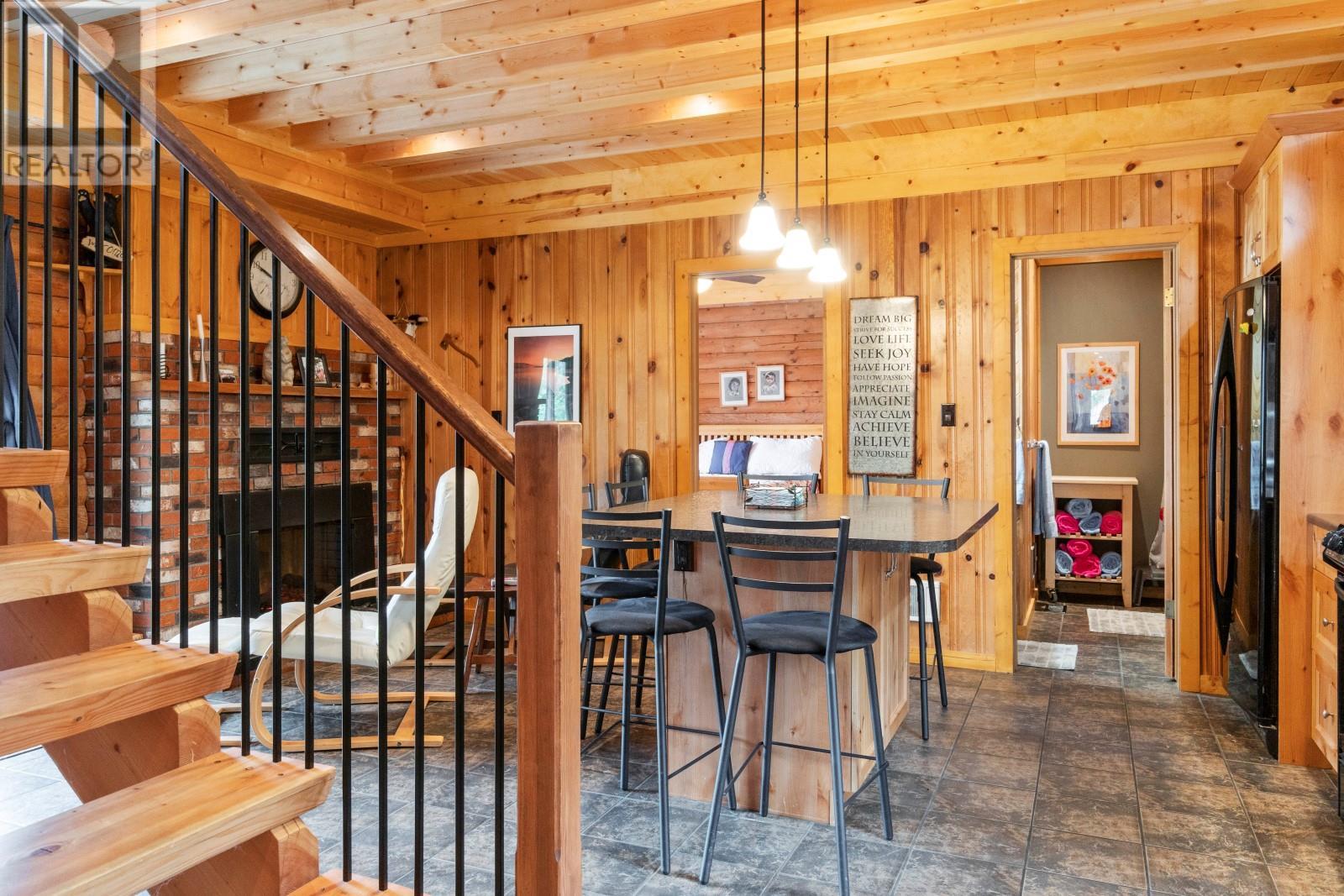 1 Old Sicamous Road, Sicamous, British Columbia  V0E 2V0 - Photo 11 - 10319908