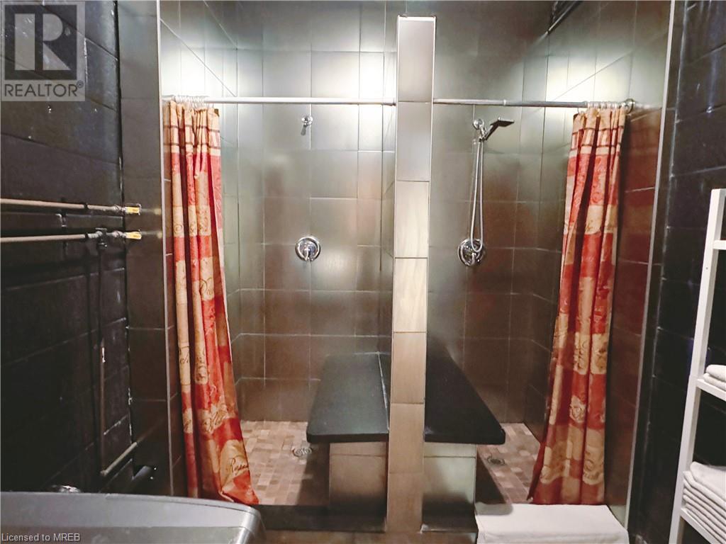 395 Michener Rd, Guelph, Ontario  N1K 1E8 - Photo 4 - 40623226