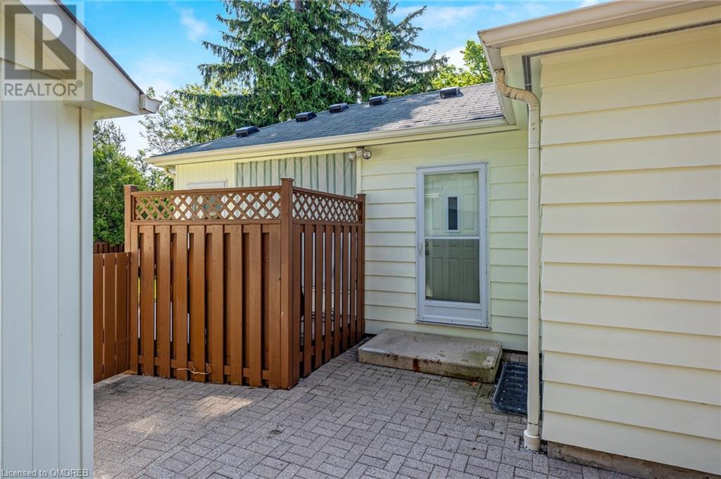 Image of property at 71 BRONTE Street S