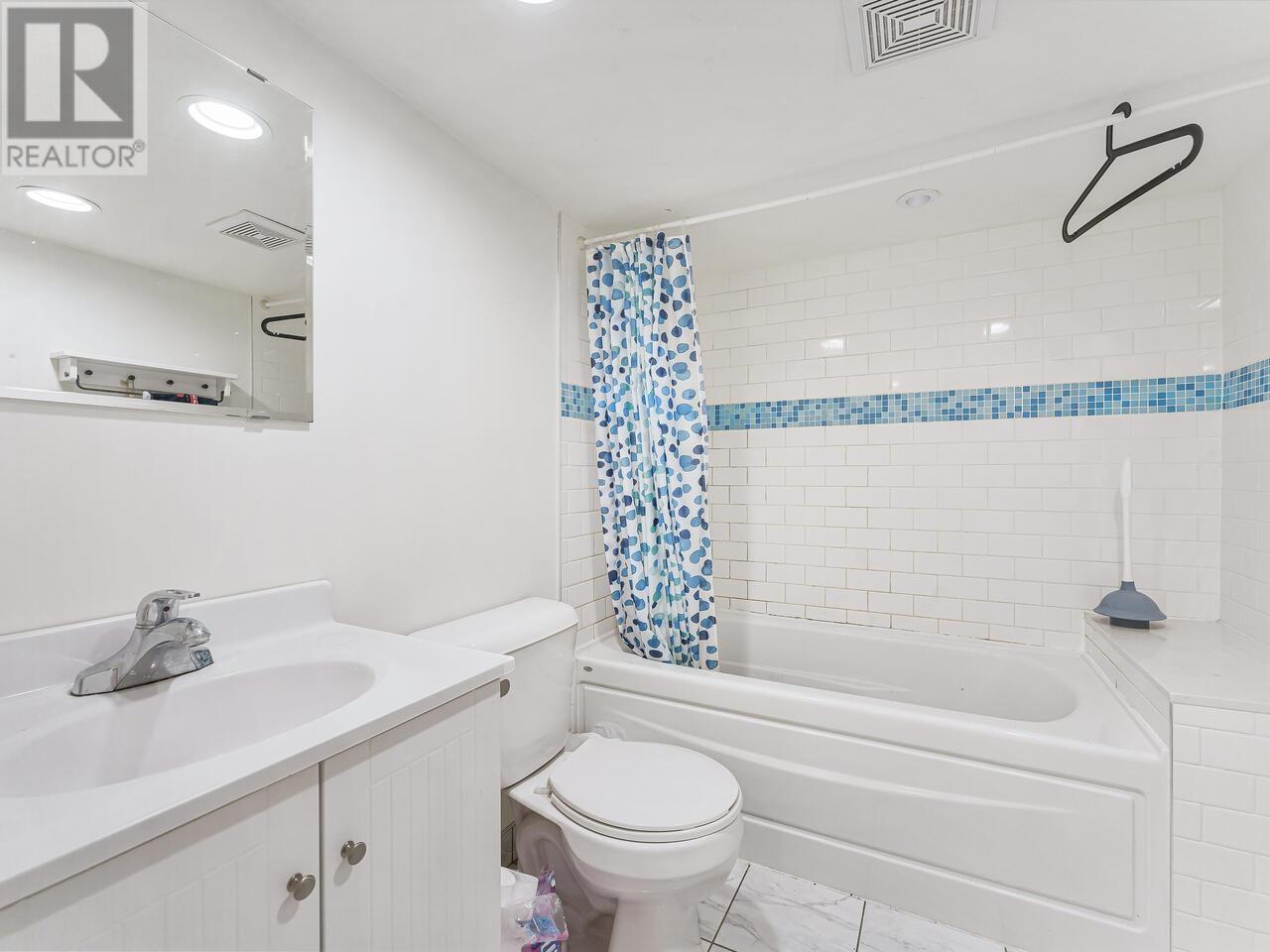 Listing Picture 20 of 21 : 1625 E 8TH AVENUE, Vancouver / 溫哥華 - 魯藝地產 Yvonne Lu Group - MLS Medallion Club Member