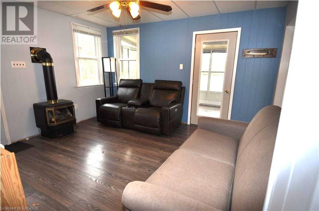 38 Islandview Drive, Chesley Lake, Ontario  N0H 1A0 - Photo 6 - 40621835