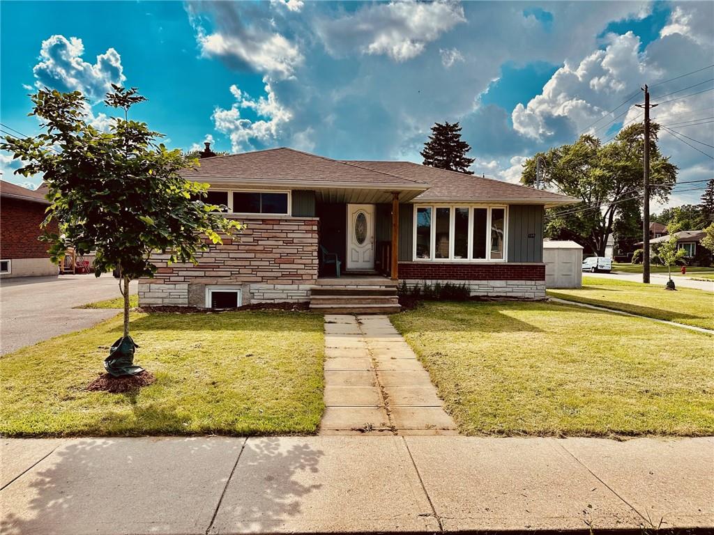 124 East 19th Street, Hamilton, Ontario  L9A 4S3 - Photo 1 - H4200159