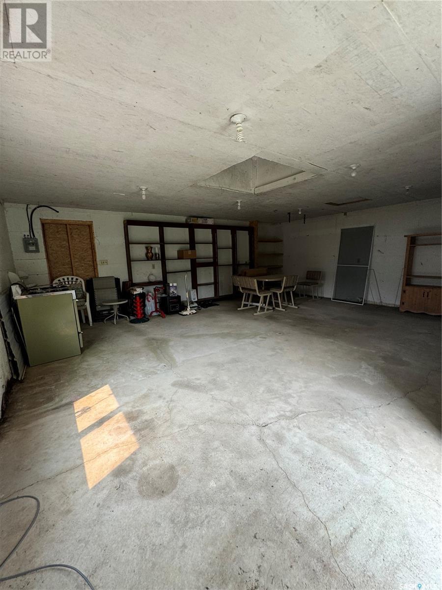 36 1st Street E, Weekes, Saskatchewan  S0E 1V0 - Photo 42 - SK977372