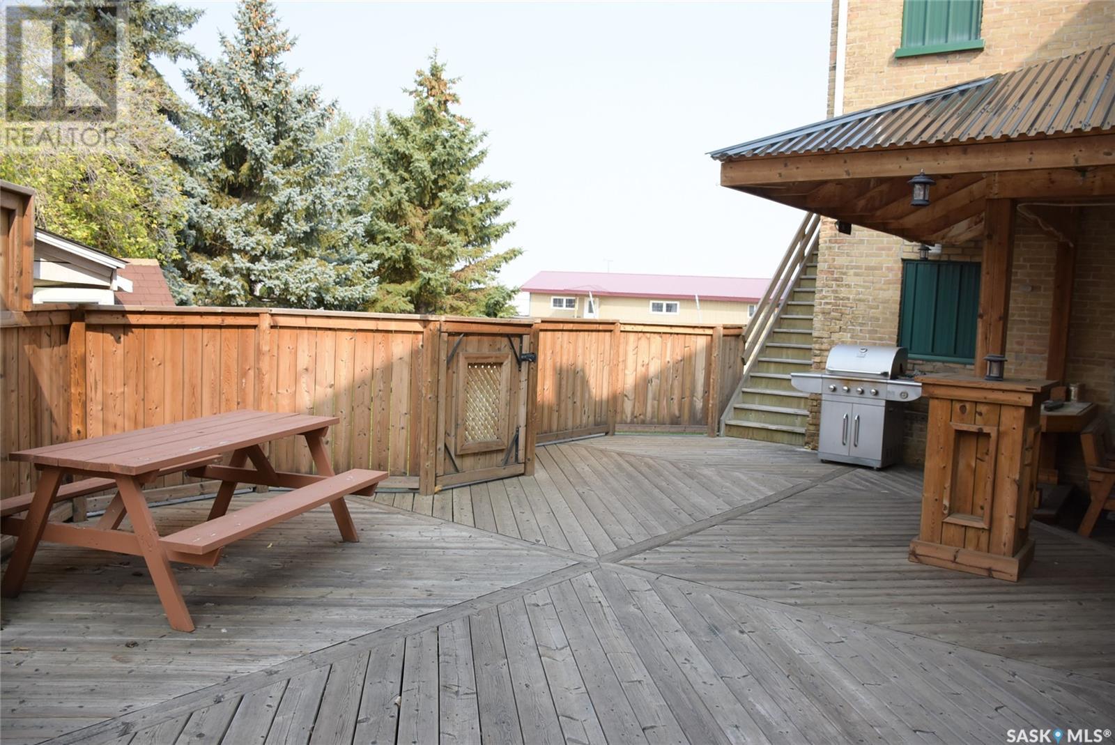 102 Main Street, Lipton, Saskatchewan  S0G 3B0 - Photo 10 - SK977386