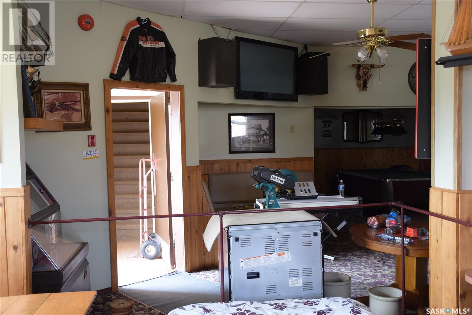 102 Main Street, Lipton, Saskatchewan  S0G 3B0 - Photo 17 - SK977386