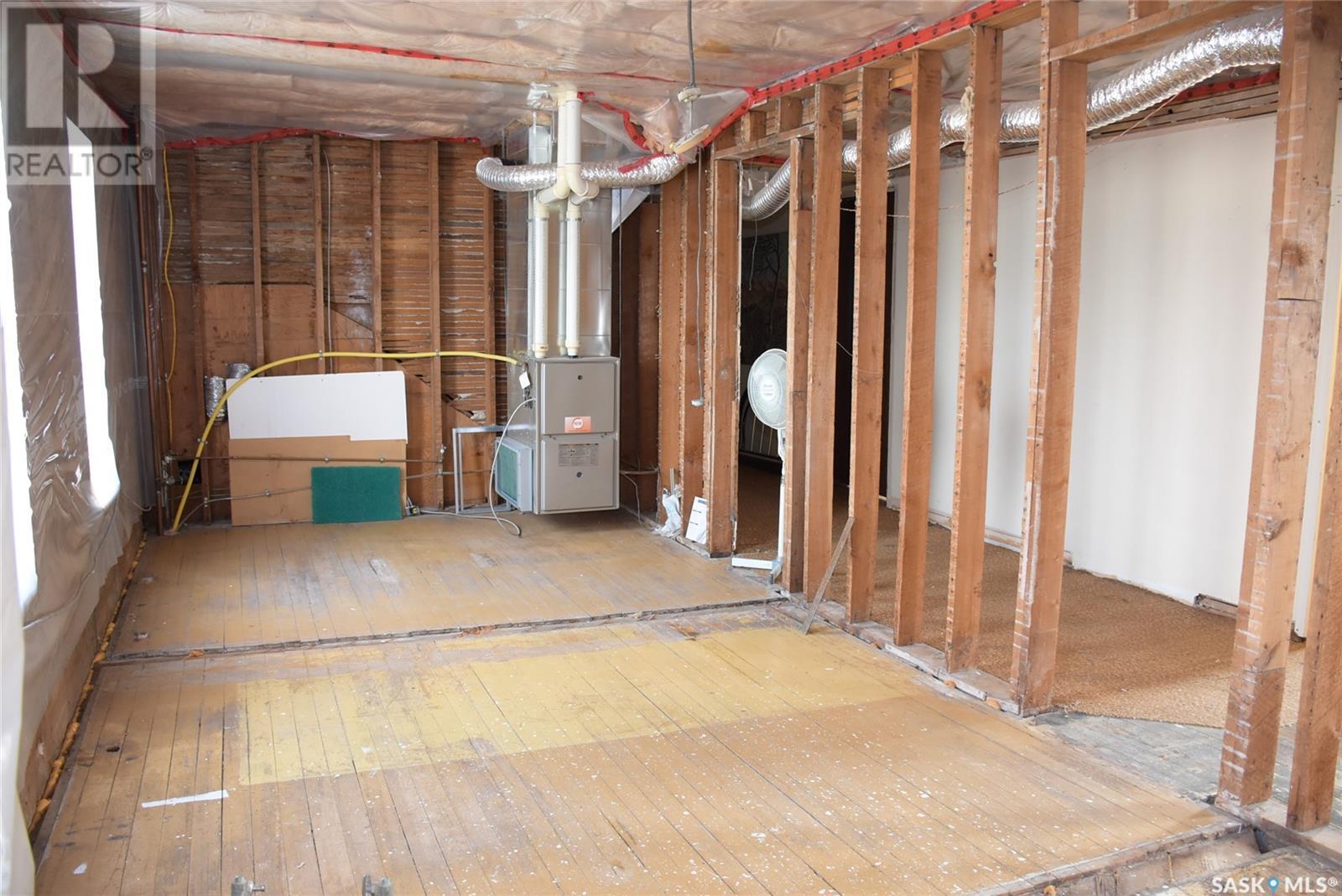 102 Main Street, Lipton, Saskatchewan  S0G 3B0 - Photo 41 - SK977386