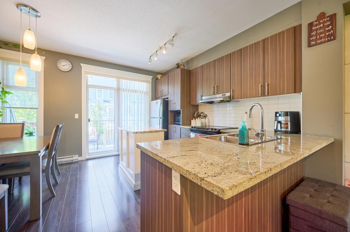 56 31098 Westridge Place, Abbotsford, British Columbia  V2T 0C2 - Photo 6 - R2907092
