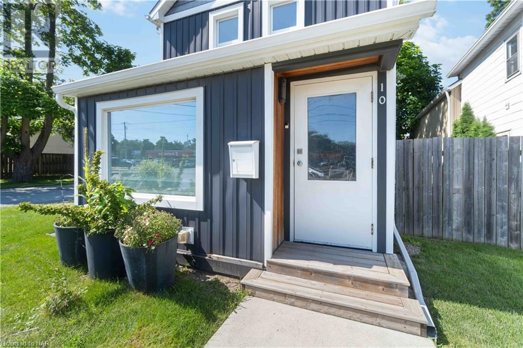 10 Thorold Road E, Welland, Ontario  L3C 3T2 - Photo 2 - 40623351