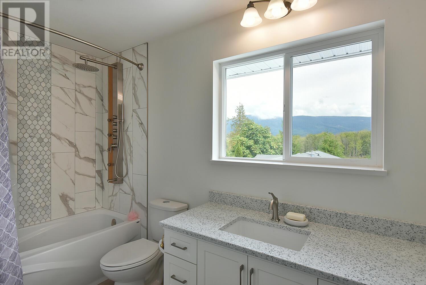 6352 Sandpiper Road, Sechelt, British Columbia  V7Z 0L1 - Photo 21 - R2905926