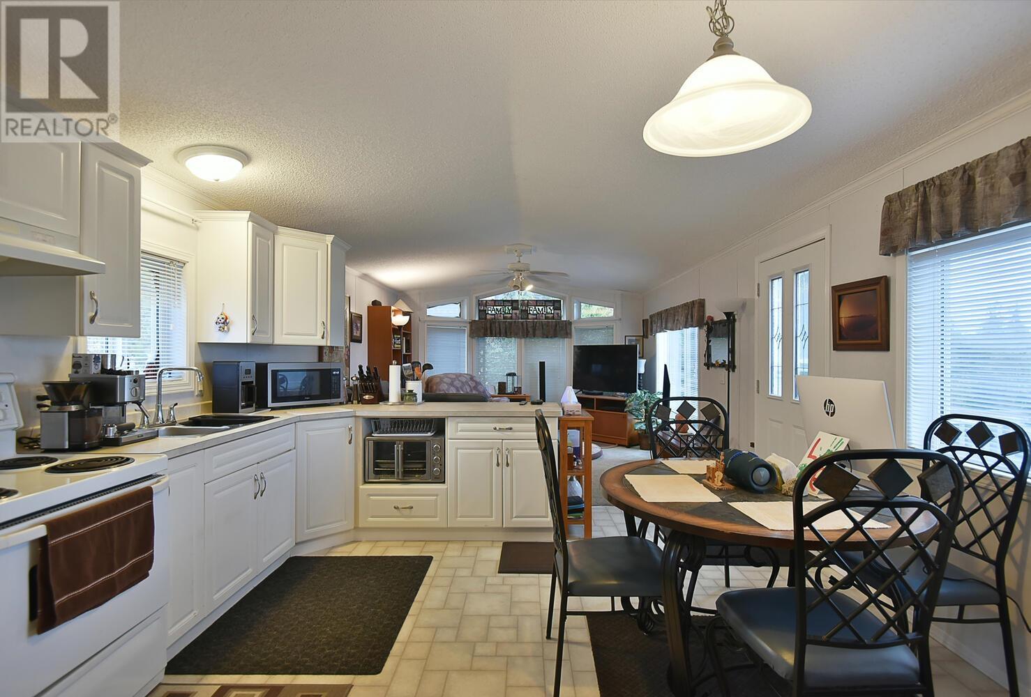 6352 Sandpiper Road, Sechelt, British Columbia  V7Z 0L1 - Photo 28 - R2905926