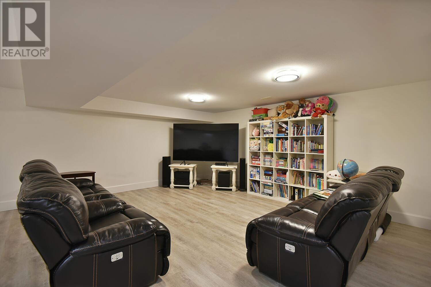6352 Sandpiper Road, Sechelt, British Columbia  V7Z 0L1 - Photo 23 - R2905926