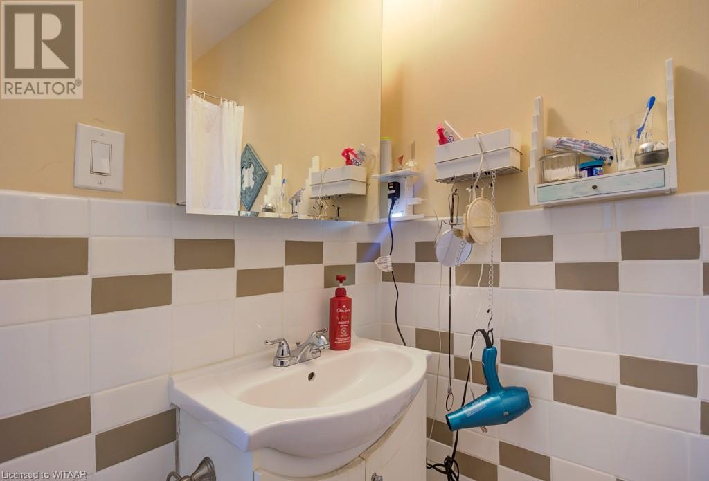 11-13 Victoria Street N, Woodstock, Ontario N4S 6T7 - Photo 12 - 40623537