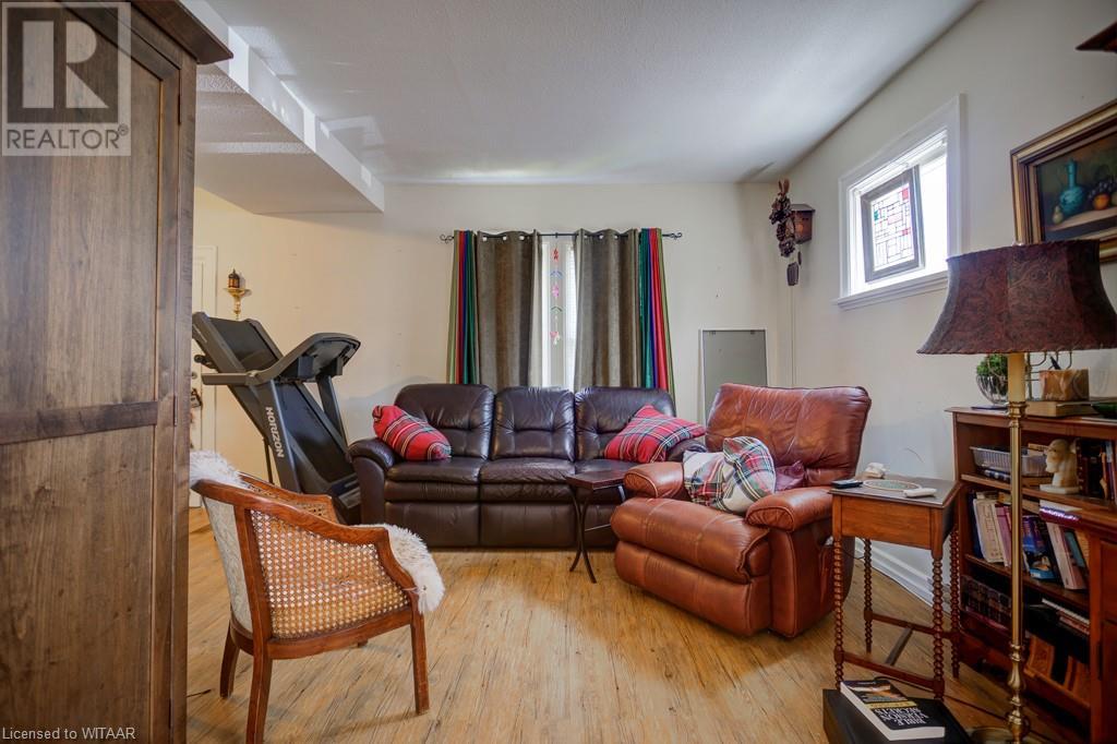 11-13 Victoria Street N, Woodstock, Ontario N4S 6T7 - Photo 4 - 40623537