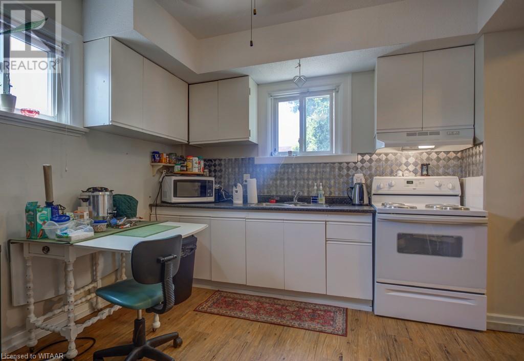 11-13 Victoria Street N, Woodstock, Ontario N4S 6T7 - Photo 5 - 40623537