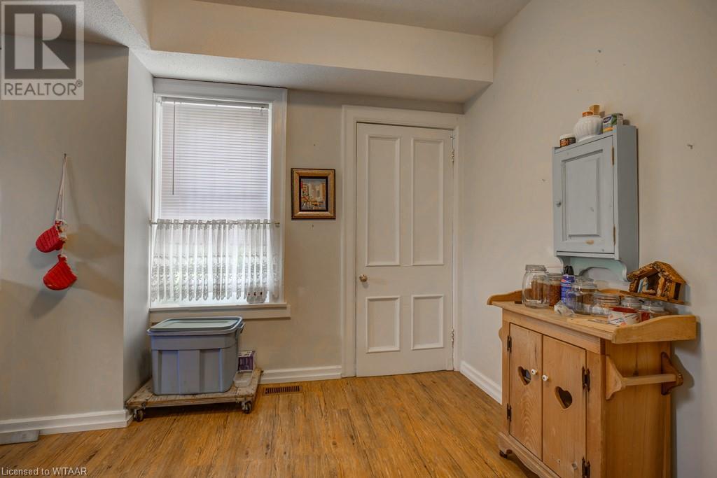 11-13 Victoria Street N, Woodstock, Ontario N4S 6T7 - Photo 8 - 40623537