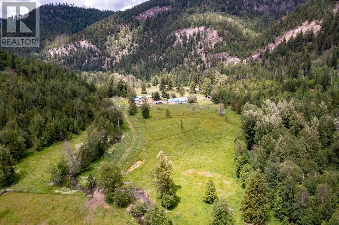 961 Agate Bay Rd, Barriere, British Columbia   - Photo 29 - 177168