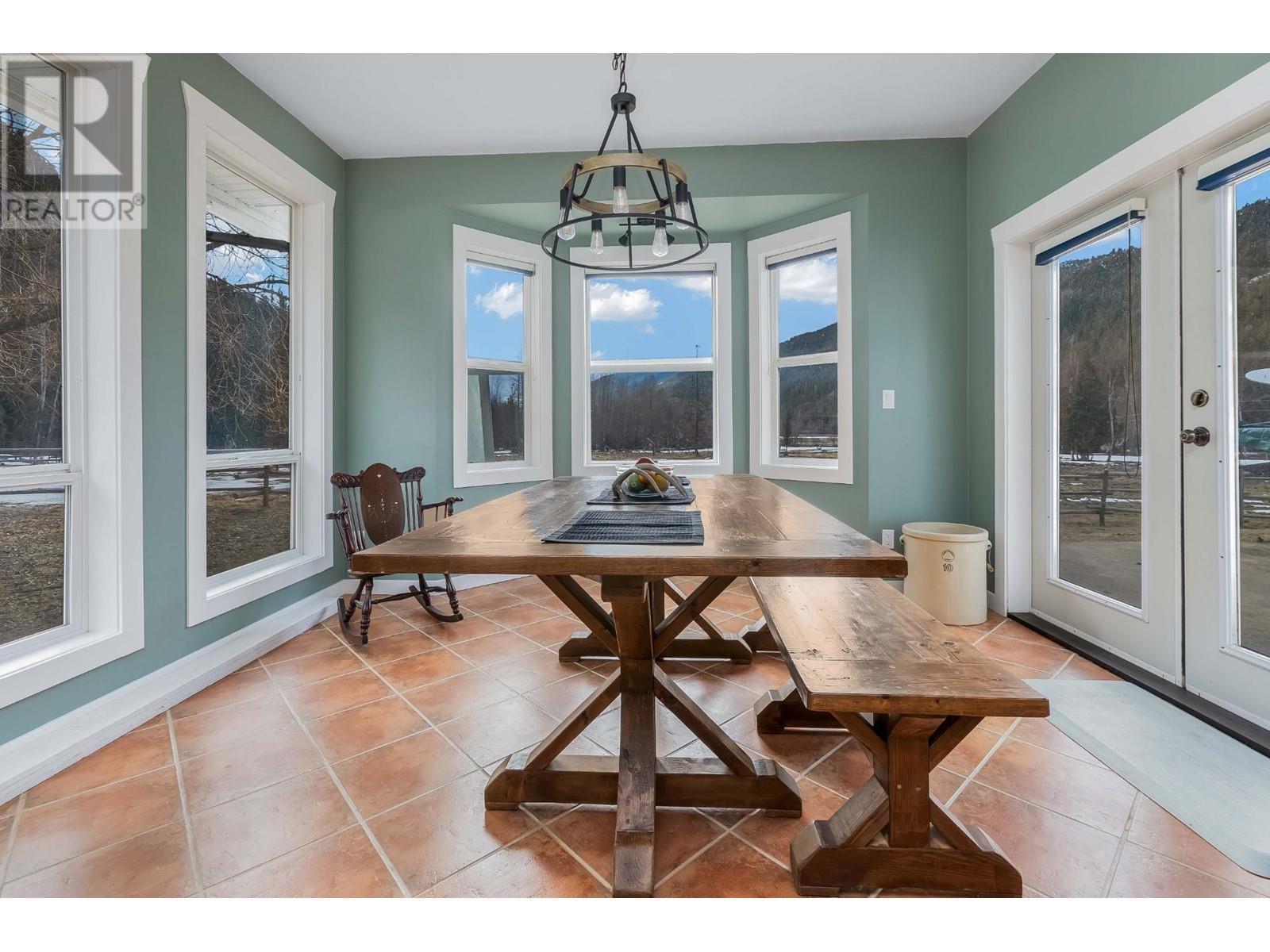 961 Agate Bay Rd, Barriere, British Columbia   - Photo 6 - 177168