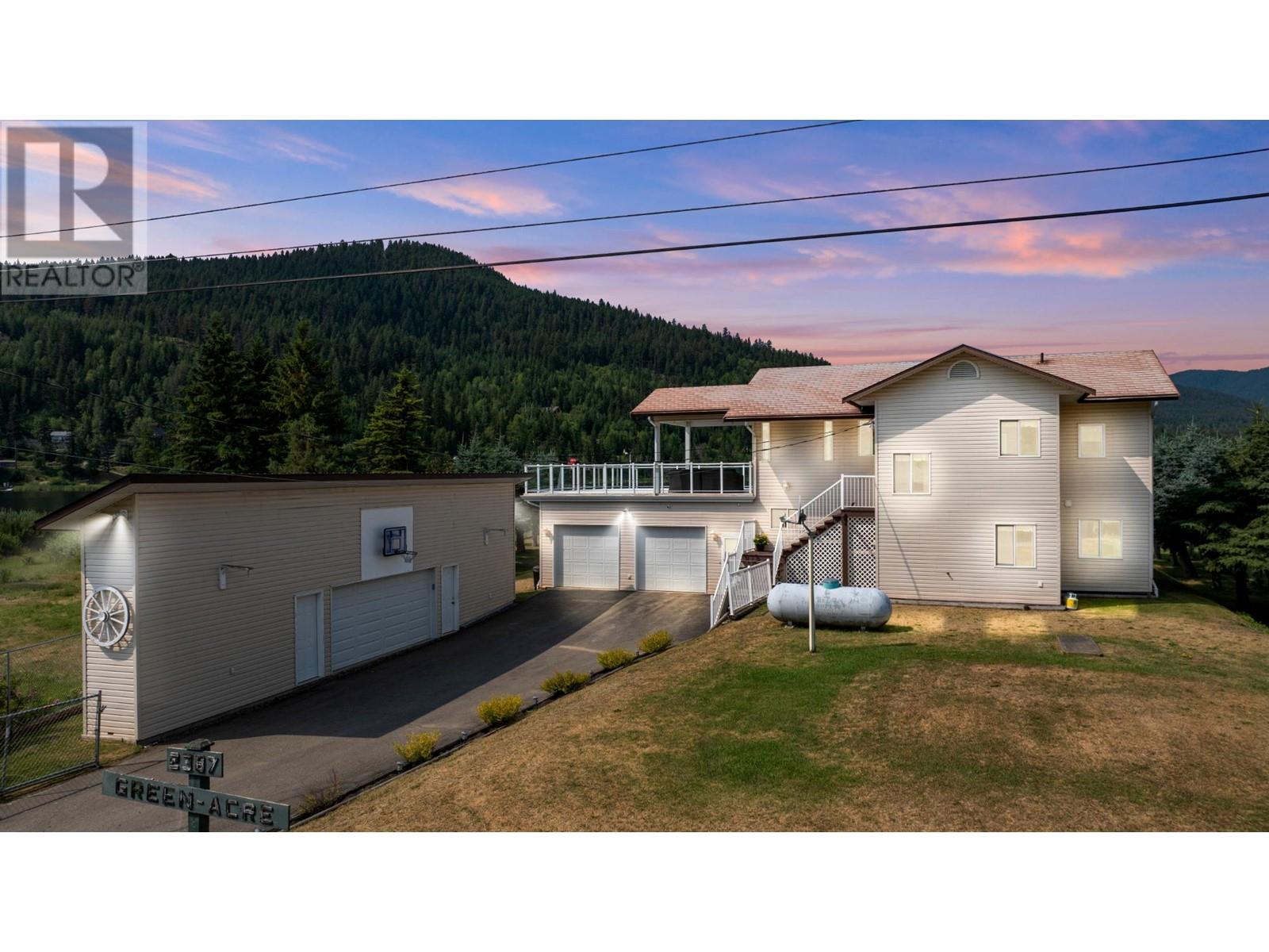 2387 Cridge Road, Kamloops, British Columbia   - Photo 2 - 179973