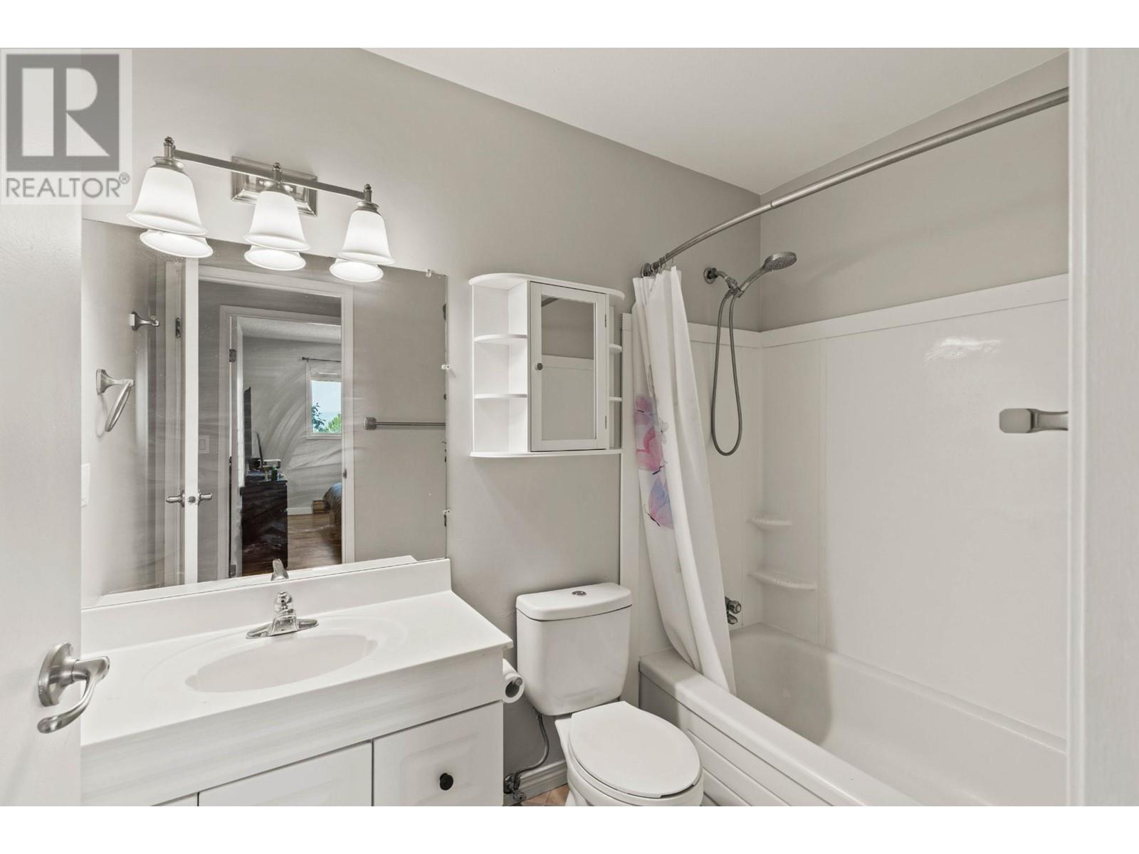 19-1810 Summit Drive, Kamloops, British Columbia   - Photo 6 - 179980